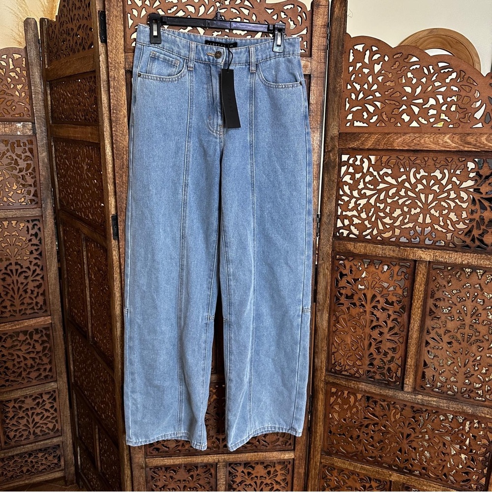 Lioness Dawson Wide Leg Jeans - Picture 2 of 3
